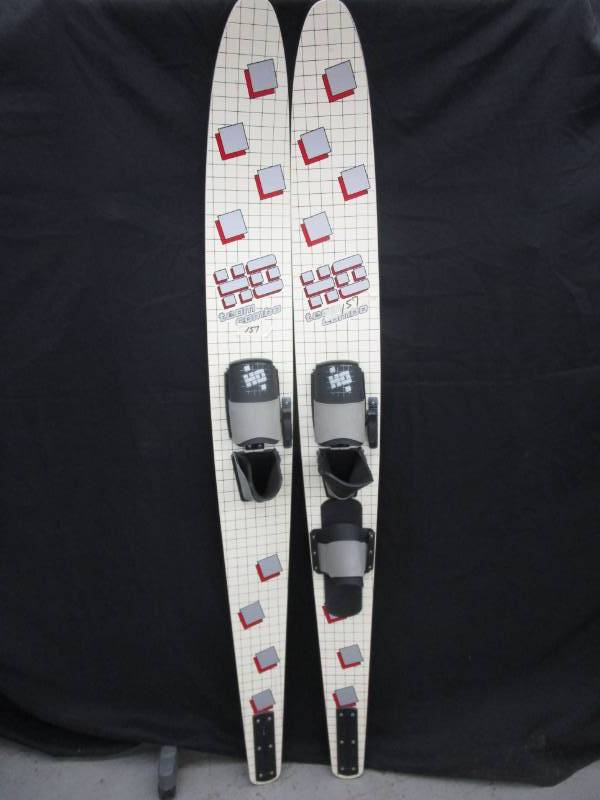 lot 146 image: H.O. team combo water skis