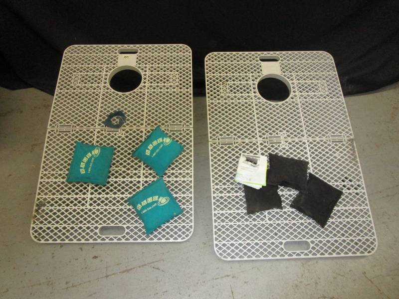 lot 148 image: Portable outdoor gaming.  Bean bag toss