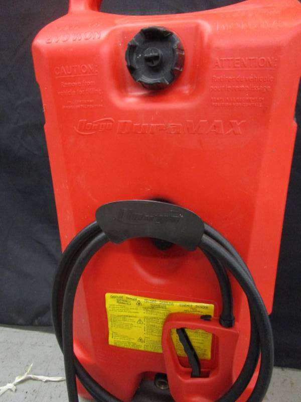 lot 153 image: 14 Gasoline caddy can for taking down to your dockboat
