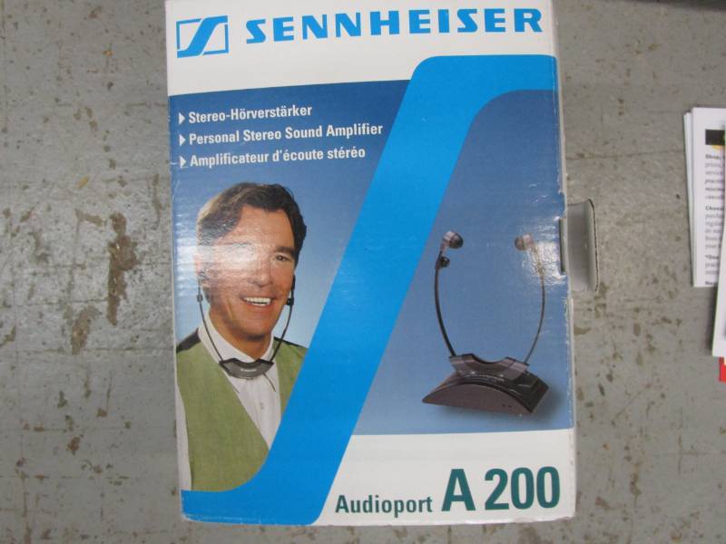 lot 154 image: Personal stereo sound amplifier