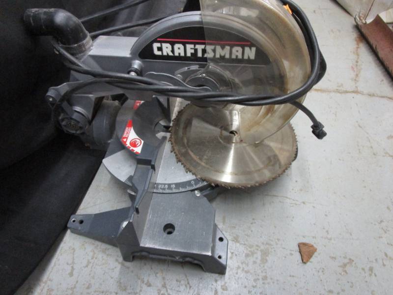 lot 155 image: Craftman 10 Mitre Saw in great condidtion