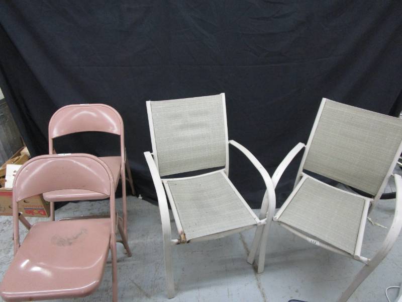 lot 162 image: 2 steel lawn chairs wmesh bottoms.  2 steel folding chairs