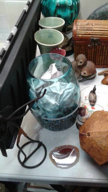 lot 43 image: Bin Filled With Home Decor Items
