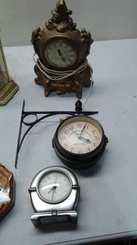 lot 44 image: Lot Of Clocks, Untested