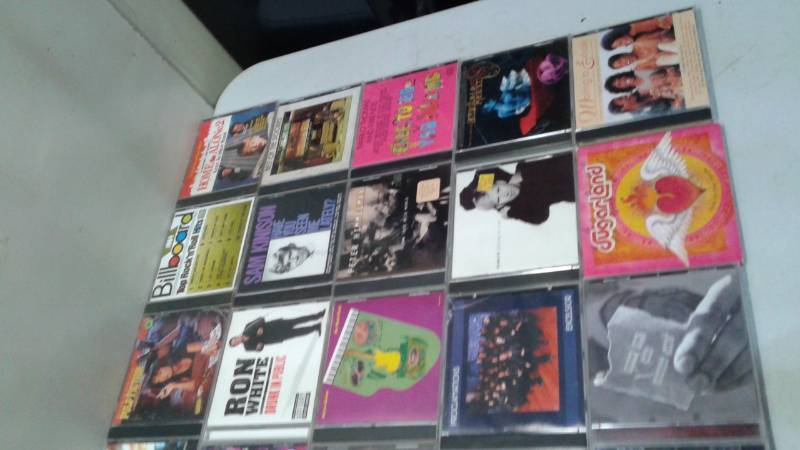 lot 92 image: Lot Of 30 Music CDs, Most In Good Condition, A Few May Show Minor Wear - Mixed CDs - Soundtracks