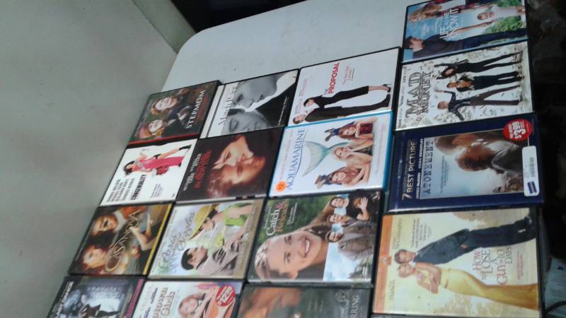 lot 118 image: 25 DVD Movies, Mostly Good Condition, Some May Show Minor Wear - romantic comedy