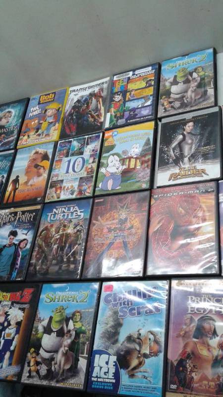 lot 121 image: 35 DVD Movies, Mostly Good Condition, Some May Show Minor Wear - KIDS