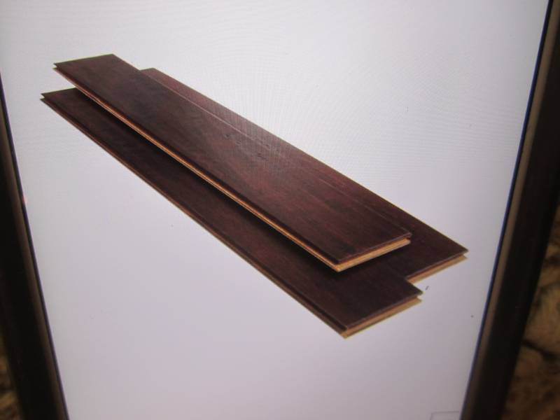 lot 1 image: 4 Cases of Home Decorators Collecti...
