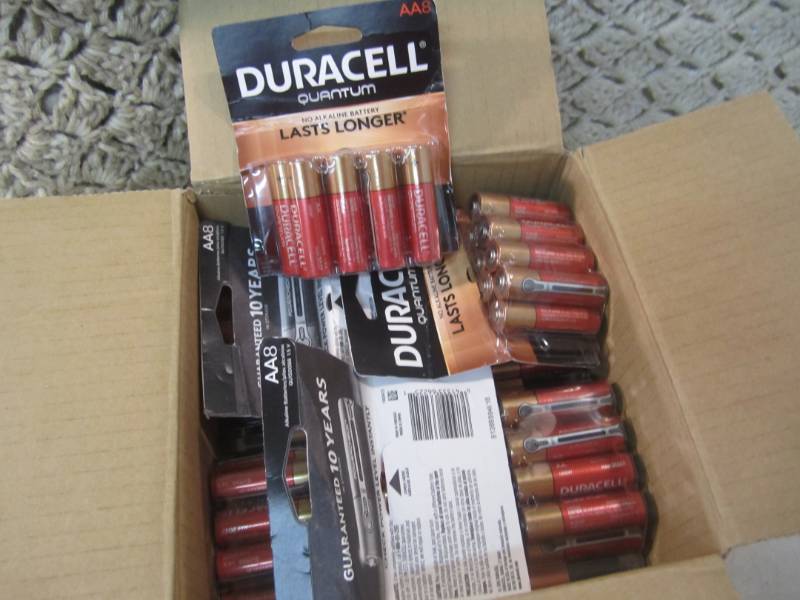 lot 95 image: 14 - 8-Packs of Duracell AA Batteri...
