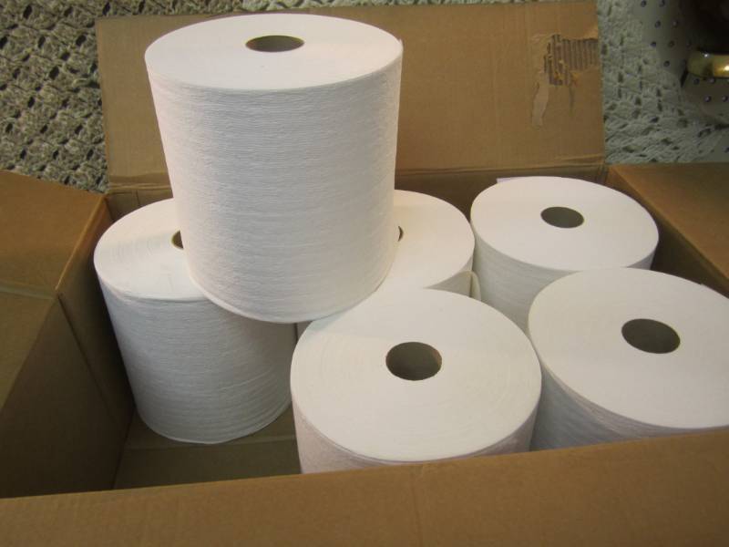 lot 97 image: Case of 6 Rolls of Kleenex Roll Tow...