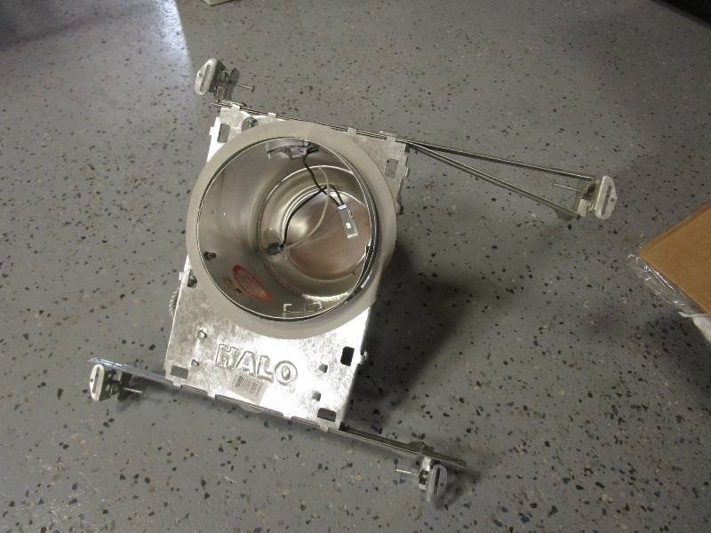 (6) (New) Halo 6 Recessed Lighting Fixtures