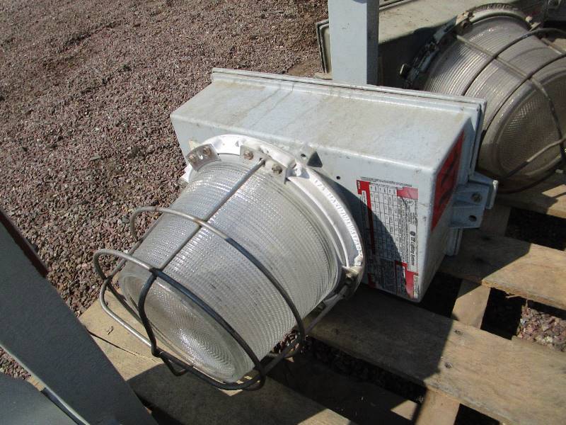 (5) GE Parking Lot Lights