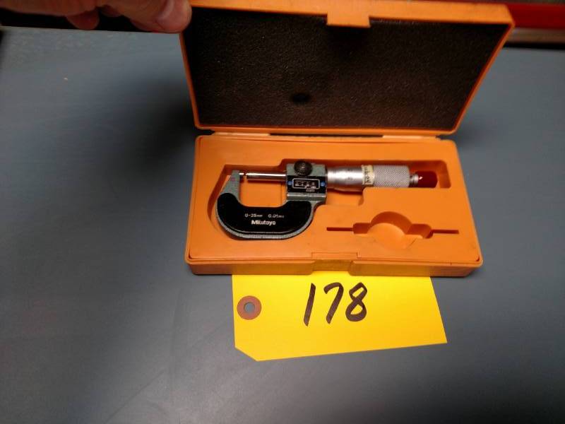 lot 178 image: Mitutoyo 0-25 Dial Micrometer...