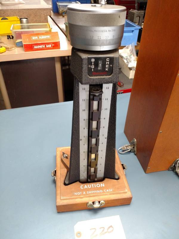 lot 220 image: Starrett No. 258 Digi-Chek 12 Heig...