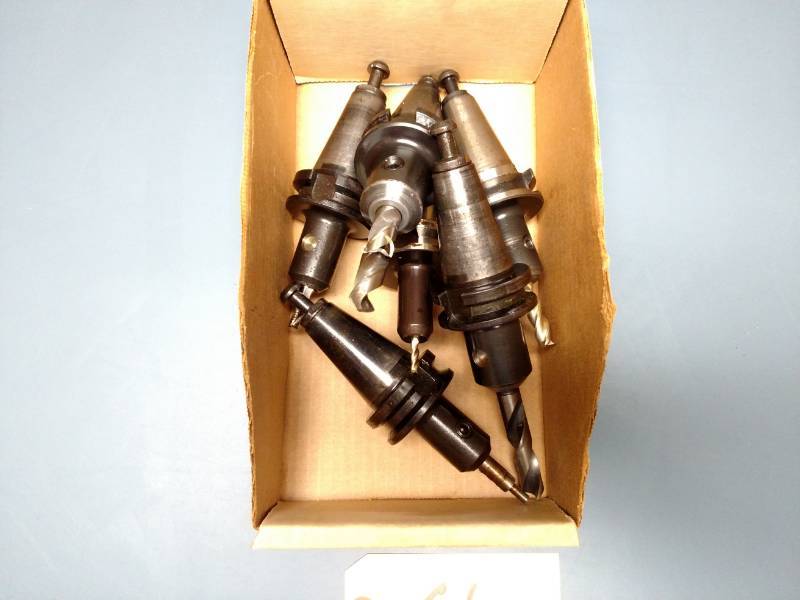 lot 61 image: (6) BT35 Tool Holders...