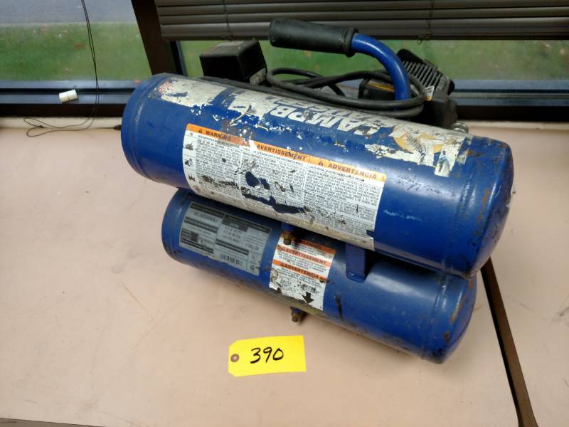 lot 390 image: Campbell Hausfeld Air Compressor...