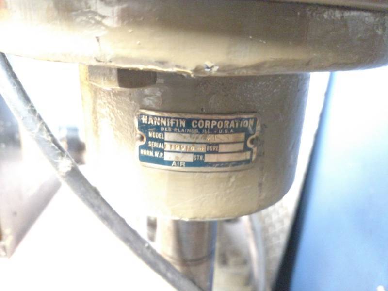 lot 400 image: Hannifin Model M1 Pneumatic Press...