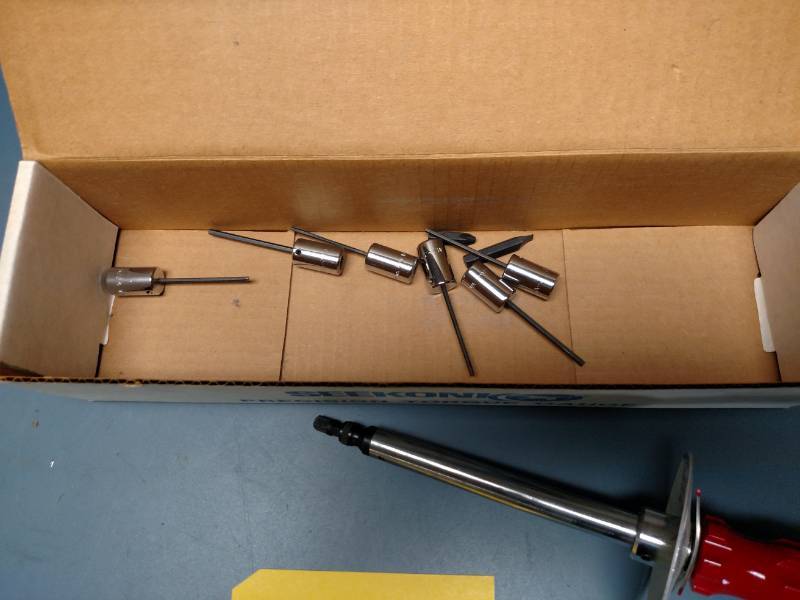 lot 421 image: Seekonk Precision Torque Gauge...