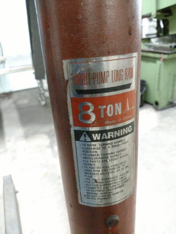 lot 446 image: Cherry Picker, 8 Ton Jack...
