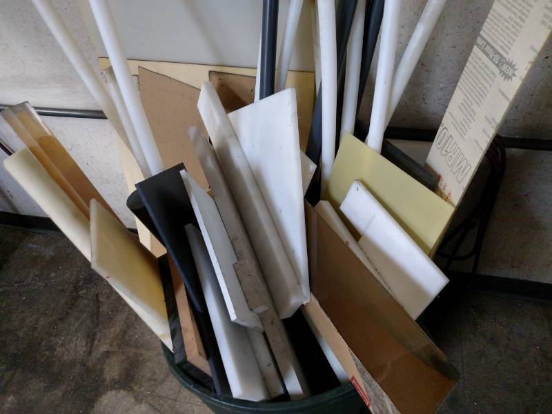 lot 468 image: Asstd Plastics...
