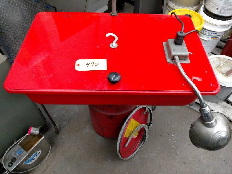 lot 490 image: Safety-Kleen 17.4R Parts Washer wit...