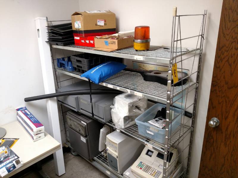 lot 564 image: Contents of Room...