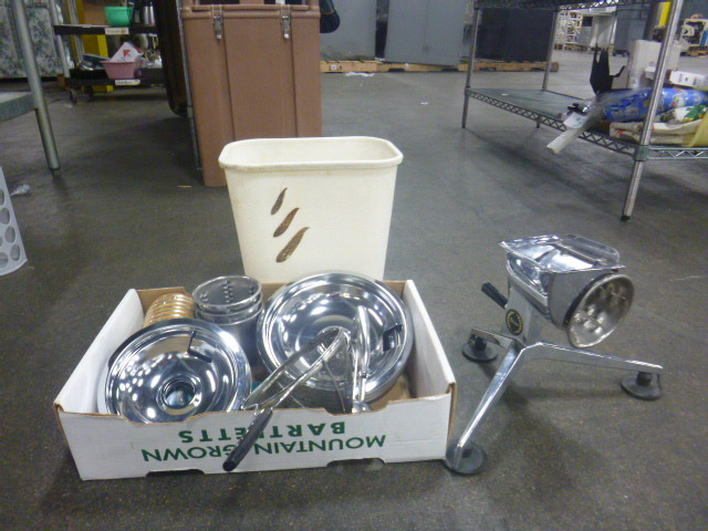 lot 39 image: Miscellaneous Items