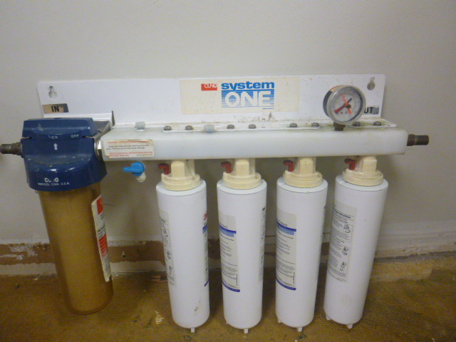 lot 71 image: System One Water Filter System