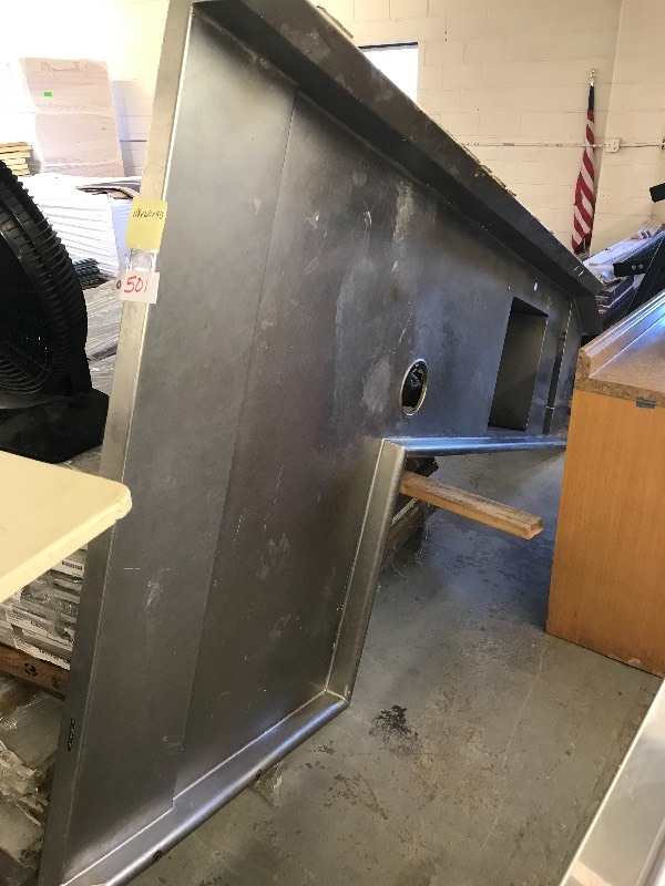 L-SHAPED DISHWASHING STATION