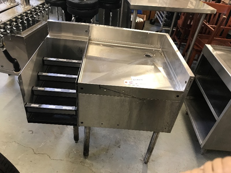 STAINLESS BAR STATION & DRAINBOARD