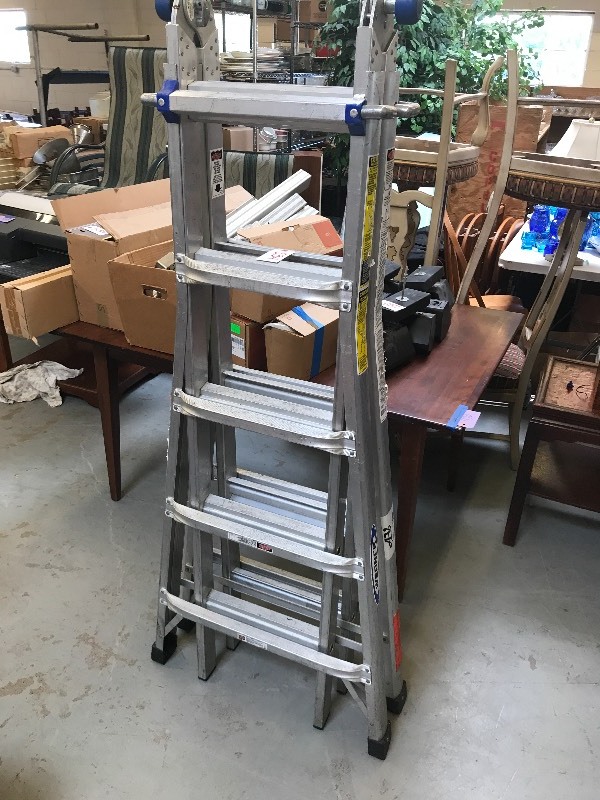 WERNER STEP  EXTENSION LADDER