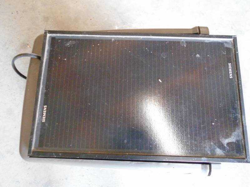 lot 18 image: Solar Powered Trophy View Wildlife Surveillance Video System