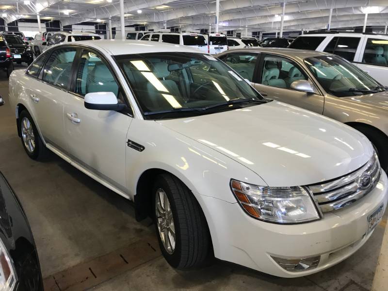 2009 Ford Taurus SE
