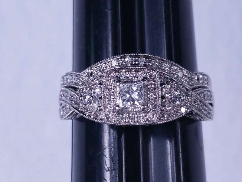 lot 9 image: Zales Diamond Engagement and Wedding Band Set - 14k Gold