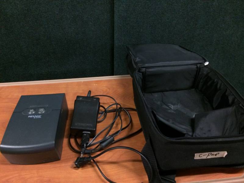 lot 7 image: Respironics REMstar BiPAP 100M M Series Flow Generator with Travel Pack - Excellent Working Condition