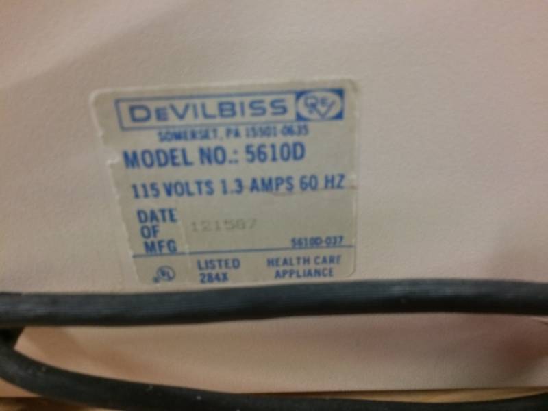 lot 2 image: DeVilbiss Pulmo-Aide 5610D Compressor Nebulizer