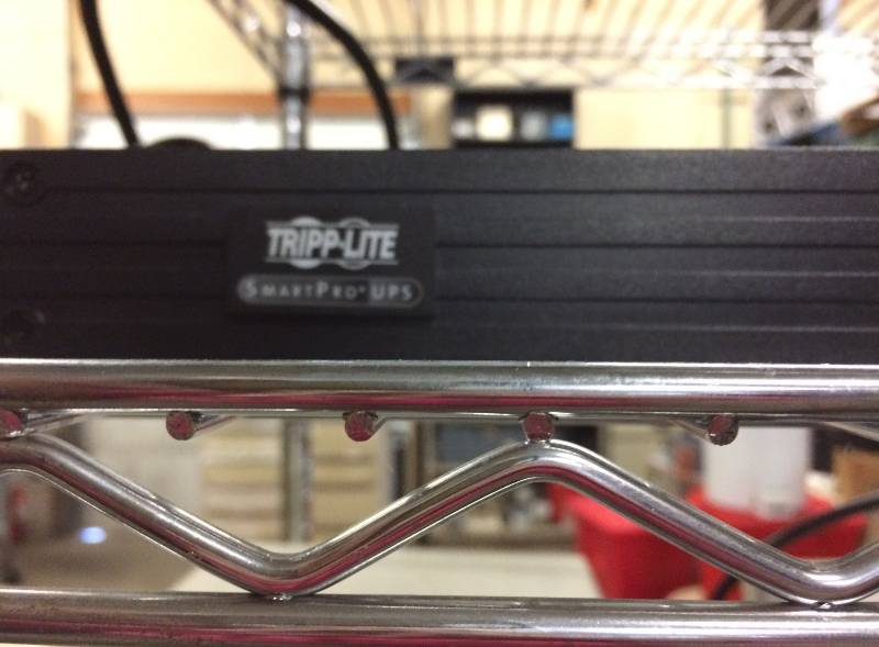 lot 8 image: Tripp Lite SmartPro 120V 500VA 300W Smart Line-Interactive UPS, 1U RackTower Tested Working