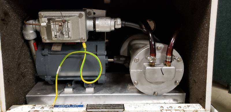 lot 19 image: WOW MSRP $2500 - BERKELEY VC-2 HIGH CAPACITY Mobile Liposuction Surgery Vacuum Pump CURETTAGE SYSTEM 14 HP MOTOR - Many Uses For This Item - Great Working Condition