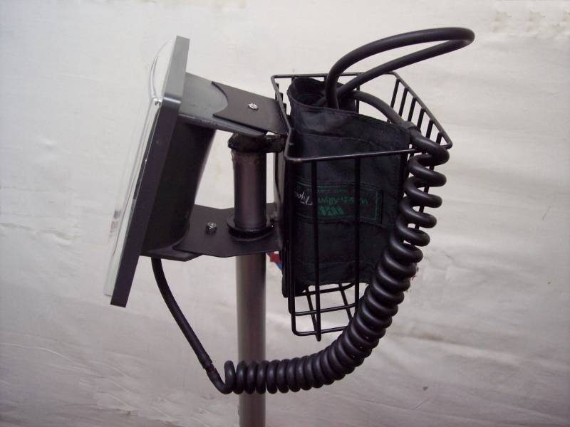 lot 29 image: Welch Allyn Tycos Sphygmomanometer