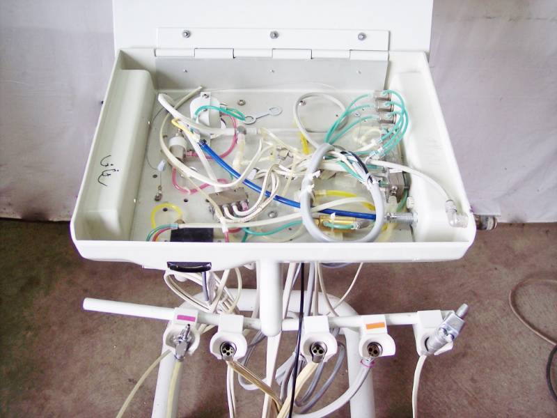 lot 14 image: Forest Dental 5200 Dental Delivery Cart Unit Mobile Portable System - Works Great