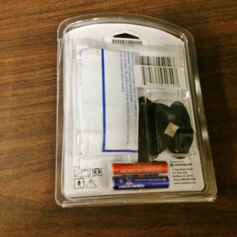 lot 9 image: New In Package&nbspMedquip Fingertip Pulse Oximeter 