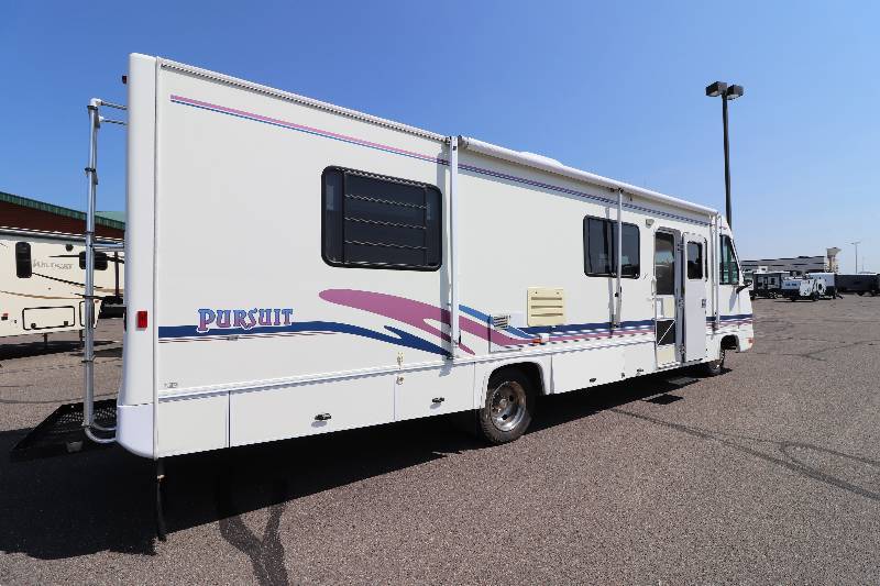 lot 3 image: 1996 Georgie Boy Pursuit 30 Class A Motorhome CLEAN with NO RESERVE