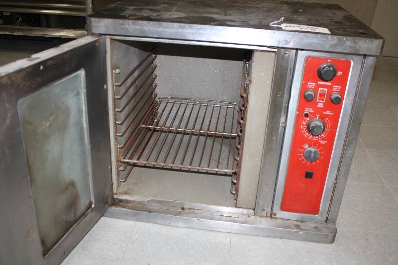 lot 50 image: Convection Oven