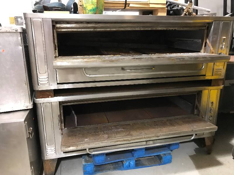 lot 35 image: Set of Blodgett Pizza Ovens model 1060