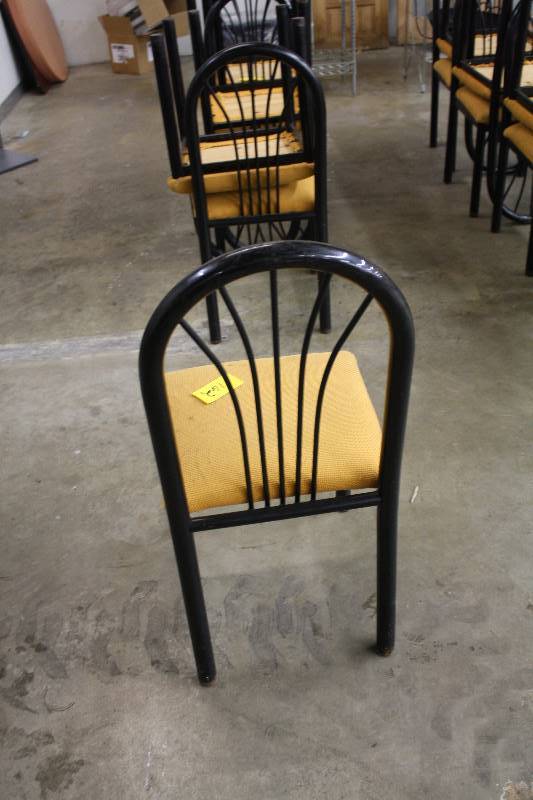 lot 162 image: 7 Chairs