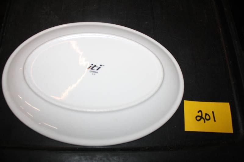 lot 201 image: Dining Plates