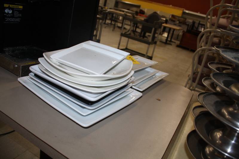 lot 202 image: Misc. Serving Plates