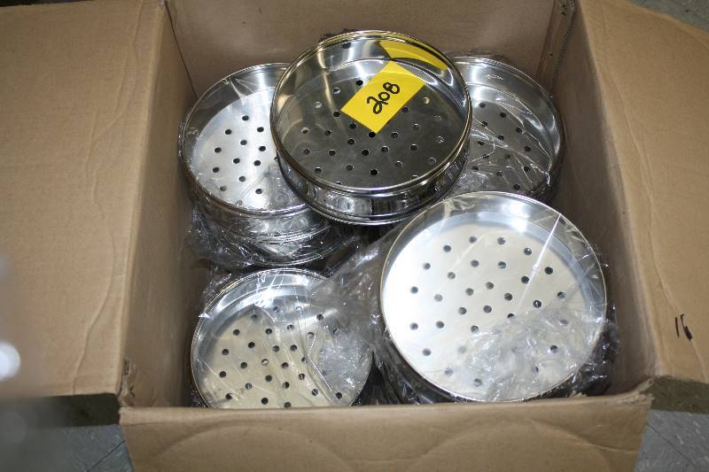 lot 208 image: Steam Trays