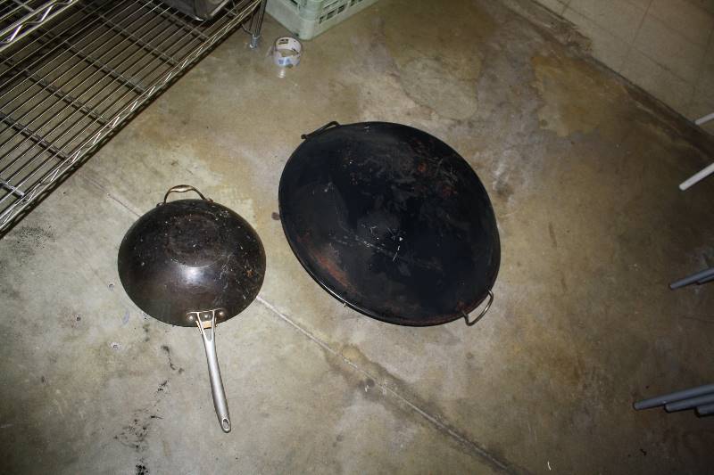 lot 211 image: Two Woks