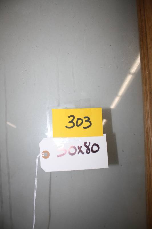 lot 303 image: Door 30x80